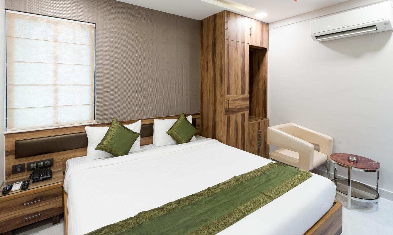 Treebo Trend Glorious Rim Rocks Palace Kalkutta Exterior foto